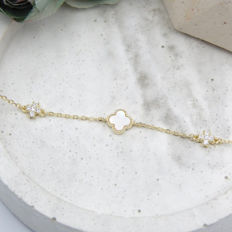 Royal Flower White Bracelet Gold