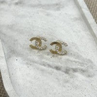Channel Earrings Gold
