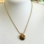 Full Moon Brown Necklace