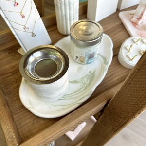 Διακοσμητικός Δίσκος με Πράσινες Λεπτομέριες